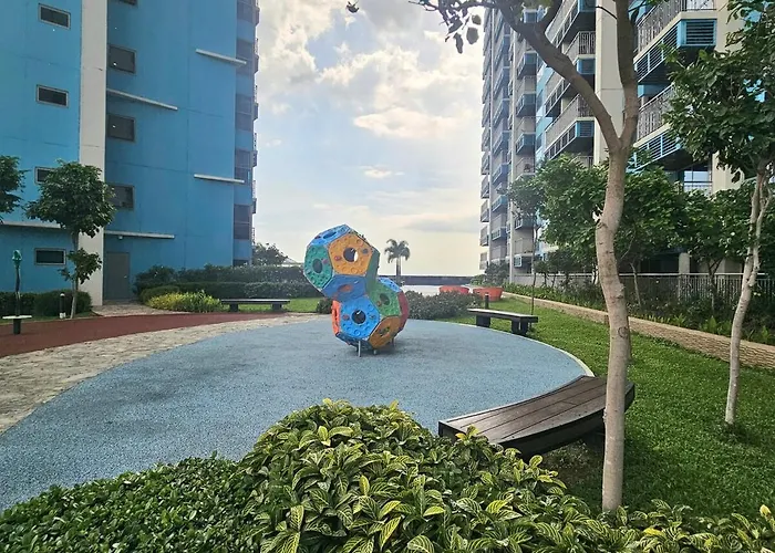 In Bay In Bayshore Near Okada, Moa * Manila